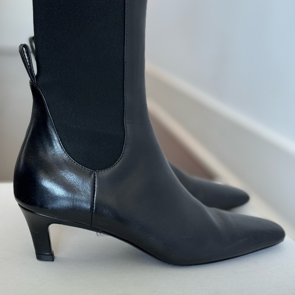 TOTEME the mid heel ankle boots in black leather